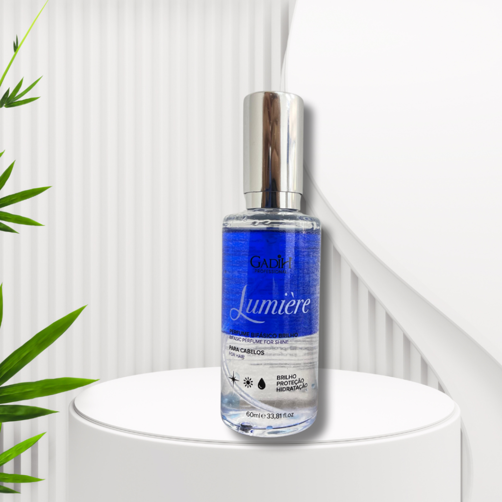 Transform your hair with Lumière Shine, the dual-phase hair perfume designed for ultimate hydration and nourishment. This unique formula, enriched with essential oils, delivers moisture and a luxurious scent to your hair. After styling, a few sprays of Lumière Shine will leave your locks revitalized, beautifully scented, and irresistibly soft.